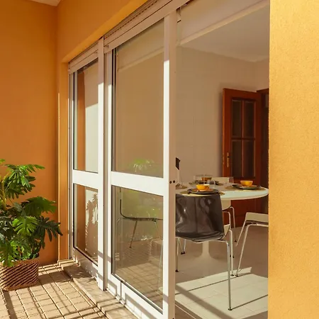 Διαμέρισμα Guilhermina's Place